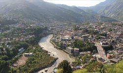 Hint basını: Hindistan, Chenab Nehri'nden Pakistan'a su akışını kesti