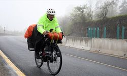 İspanyol çiftçi, kanser hastaları için Vietnam'a kadar pedal çevirecek
