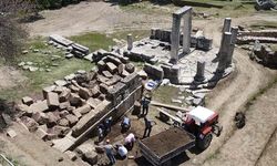 Lagina Hekate Kutsal Alanı'nda kentin giriş kapısı ve dükkanlar açığa çıkarılıyor
