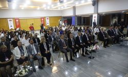 Mersin'de "Dezenformasyon ve Korunma Yolları Mersin Çalıştayı" yapıldı
