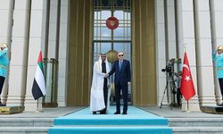 Cumhurbaşkanı Erdoğan, BAE Devlet Başkanı Al Nahyan'ı resmi törenle karşıladı