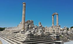 "Kehanet merkezi" Apollon Tapınağı gece de gezilebilecek
