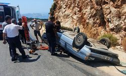 Antalya'da trafik kazasında 2 kişi yaralandı