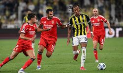 Fenerbahçe, UEFA Şampiyonlar Ligi play-off turu ilk maçında Benfica ile berabere kaldı