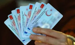 Kimlikler Yenileniyor Mu? Yeni Öneri Kafa Karıştırdı!