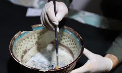 UNESCO Dünya Miras Geçici Listesi'ndeki Harran'da yaklaşık 9 asırlık seramik tören kabı bulundu