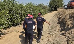 Ceyhan ilçesinde devrilen cipin sürücüsü yaralandı