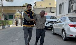 GÜNCELLEME - Adana'da sokakta 3 çocuğu darbeden zanlı gözaltına alındı