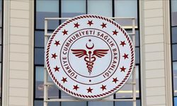 Sağlık Bakanlığından çocuklarda kullanılan yüz boyalarına karşı uyarı