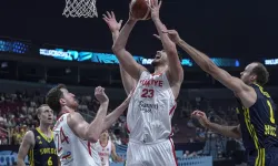 12 Dev Adam çeyrek finalde