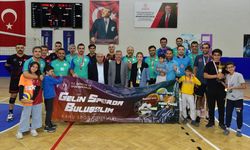 Osmaniye'de kurumlar arası voleybol turnuvası yapıldı