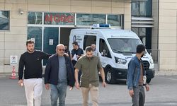 Antalya'da polis memurunun öldürdüğü eşi ve 2 çocuğunun cenazeleri yakınlarına teslim edildi