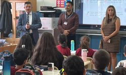 “Hatay’da Yüreklere Dokunan Öğretmenler Günü: Hediye Yerine Bir Hayata Umut Oldular”