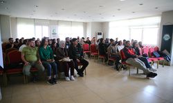 Adana'da evlilik kredisi alan gençlere evlilik öncesi ve bağımlılıkla mücadele eğitimi verildi