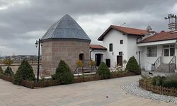 Ateşbaz-ı Veli Türbesi'nin türbedarları asırlardır 'tuz' ikramını sürdürüyor