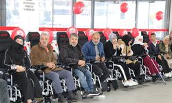 Batman'da engellilere 40'ı akülü 55 tekerlekli sandalye dağıtıldı