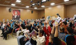 Dijital bağımlılık ve akran zorbalığına karşı kitaplı mücadele