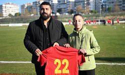 Edirnespor'a harçlığını bağışlayan 12 yaşındaki Can Bartu, takıma destek çağrısında bulundu