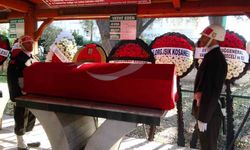 Emekli Tümgeneral Gürsel Öztürk Antalya'da son yolculuğuna uğurlandı