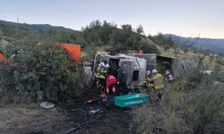 “Hatay Otobanında Korku Dolu Anlar: Tır Yandı, 2 Can Gitti, Anguslar Yola Saçıldı”