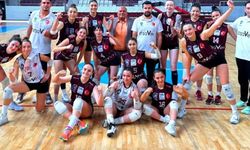 ArsaVev Hatay Voleybol Rakip Tanımıyor