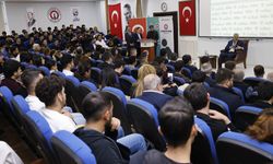 “Hatay’da Gençlik Gündemi: Başkan Öntürk’ten Kütüphane, Ulaşım ve Konut Sözü”