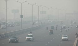 Hindistan'da hava kirliliğinin 'şiddetli' seviyeye ulaşması nedeniyle harekete geçildi