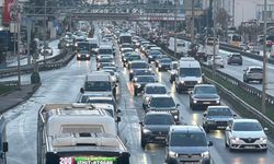 İstanbul'da sabah saatlerinde trafik yoğunluğu yüzde 72'ye kadar çıktı