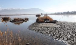 Kuruma tehlikesiyle karşı karşıya olan Ulaş Gölü'ne su takviyesi için ilk kazma vuruldu