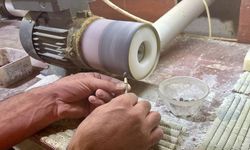 Mermer ve oniks taşı hükümlülerin elinde takı ve hediyelik eşyaya dönüşüyor