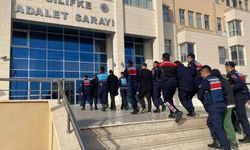 Mersin'de kaçakçılık operasyonunda yakalanan 6 şüpheli tutuklandı