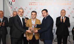 Pozantı Belediye Başkanlığı Koşusu'nu jokeyliğini Halis Karataş'ın yaptığı 'Kocaefe' kazandı