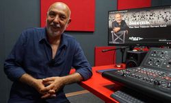 Sanatçı Ömer Çelik, müzik serüvenini AA'ya anlattı