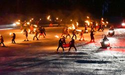 Sarıkamış Kayak Merkezi meşaleli kayak gösterisiyle sezonu açtı