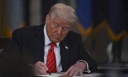 Trump, Suriye yaptırımlarını da kaldıran 901 milyar dolarlık 2026 savunma bütçesini imzaladı