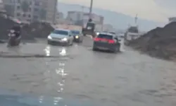 Hatay'da Çalışmalar Eğitimi Engelledi: 5 Okul Geçici Olarak Taşınıyor