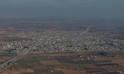 AA, Suriye'de terör örgütü YPG/SDG'nin işgali altındaki Deyr Hafir'i havadan görüntüledi