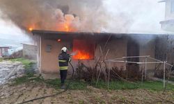 Altınözü'nde ev yangını