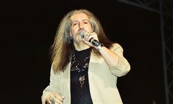 Anadolu rock müziğinin önde gelen ismi: Barış Manço