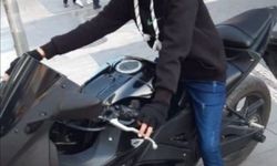 Araçla çarpışan bisikletli genç hayatını kaybetti