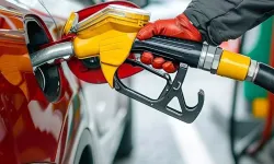 Hataylılar Dikkat! Benzine Gece Yarısı Zammı Geldi
