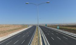 Bölünmüş yol ve otoyollar sayesinde 768 milyon saat tasarruf sağlandı
