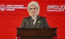 Emine Erdoğan: 2025 sonu itibarıyla 10 bin 841 çocuğumuz, 9 bin 96 ailenin sıcak yuvasında sevgiyle büyüyor