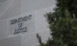 Epstein mağdurları, ABD Adalet Bakanlığının yayımladığı belgelerden dolayı denetlenmesini istiyor