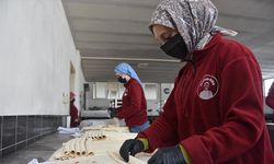 Gümüşhane'nin yöresel lezzetini 16 yıldır aile dayanışmasıyla üretiyorlar