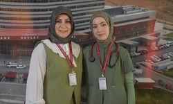 Hemşire anne ile doktor kızı aynı hastanede mesai arkadaşı oldu