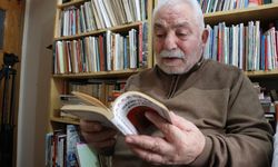 Ispartalı yazar Silleli, 61 yıldır biriktirdiği binlerce kitabı hediye ediyor