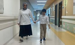 Milyonda 3 görülen hastalık nedeniyle yürüyemeyen Emir Asaf yeniden koşmaya başladı