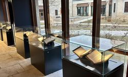 Öğrenciler Türkçenin bayraktarı Aşık Paşa'nın eserlerini müzede öğreniyor