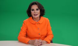 Sanatçı Hülya Koçyiğit değişen ve gelişen Türk sinemasındaki sanat yolculuğunu anlattı